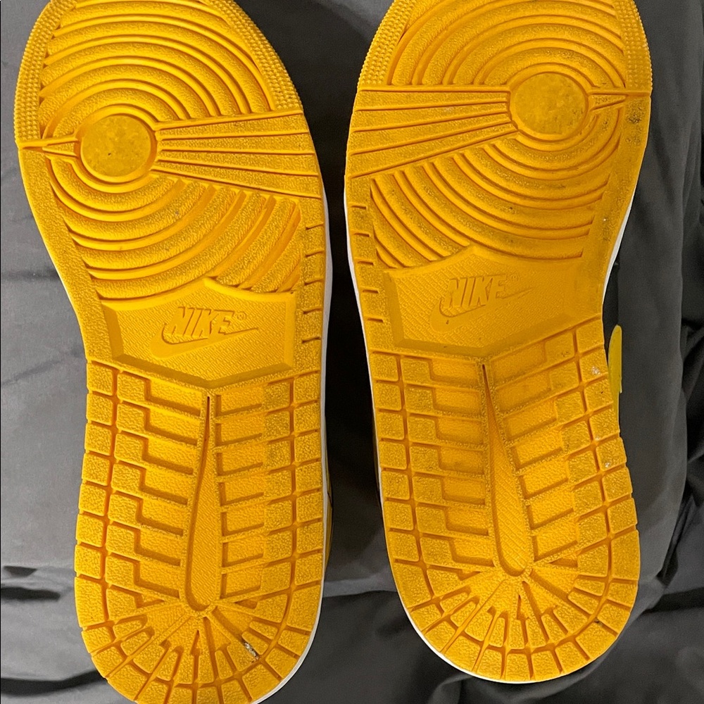 Air Jordan Nike Black and Yellow Sneakers Never been worn. - Picture 3 of 5